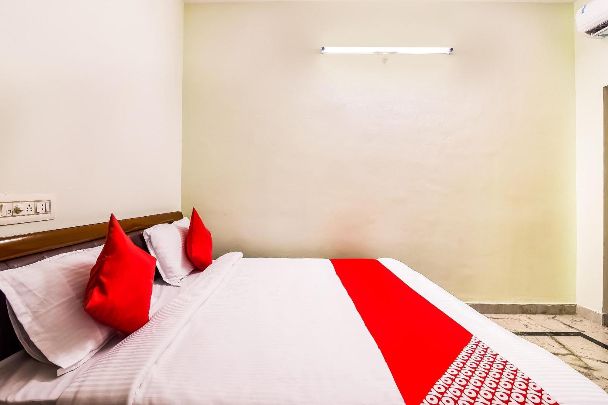 Hotel O Kartikeya Park View Residency Chittoor Ngoại thất bức ảnh